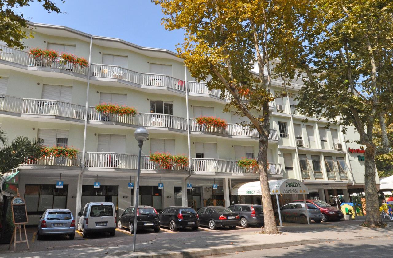 ביביונה Aparthotel Pineda מראה חיצוני תמונה